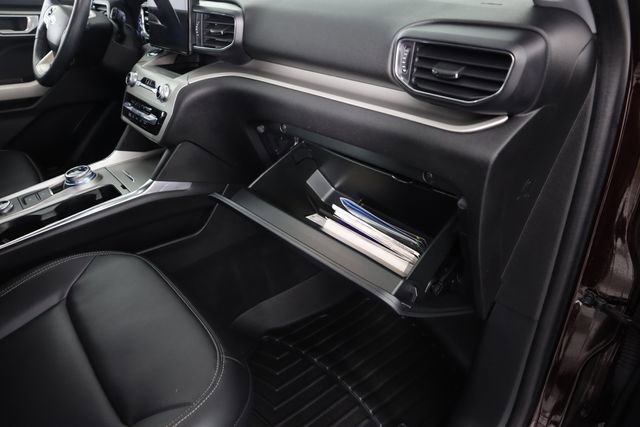 Certified 2022 Ford Explorer XLT w/ Equipment Group 202A image 60