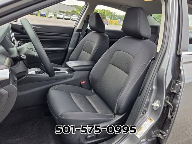 Used 2025 Nissan Altima 2.5 SV FWD image 7