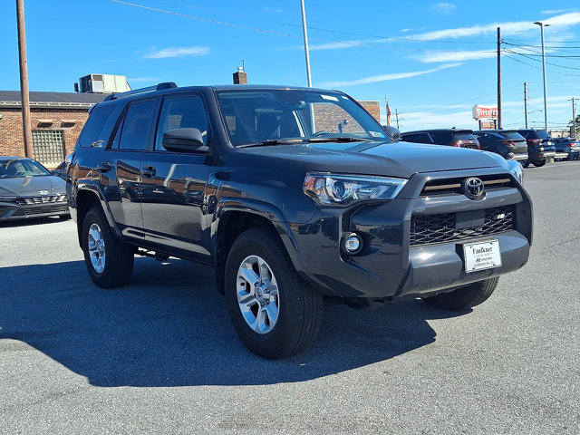 Used 2024 Toyota 4Runner SR5 AWD/4WD image 6