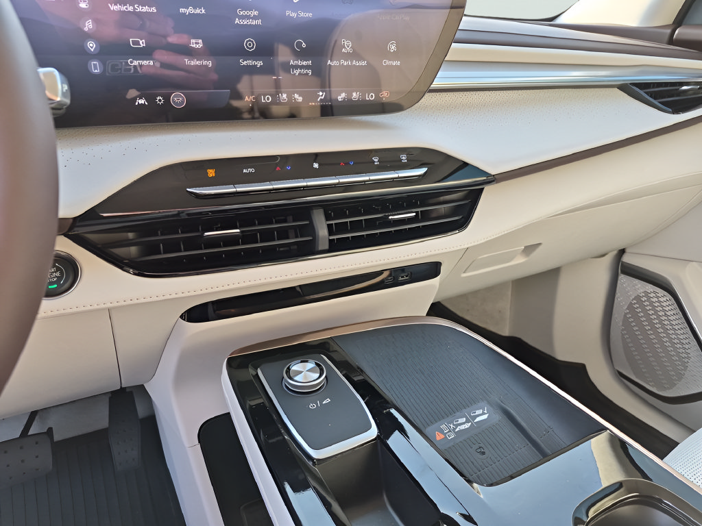 New 2026 Buick Enclave Avenir w/ Super Cruise Package FWD image 27