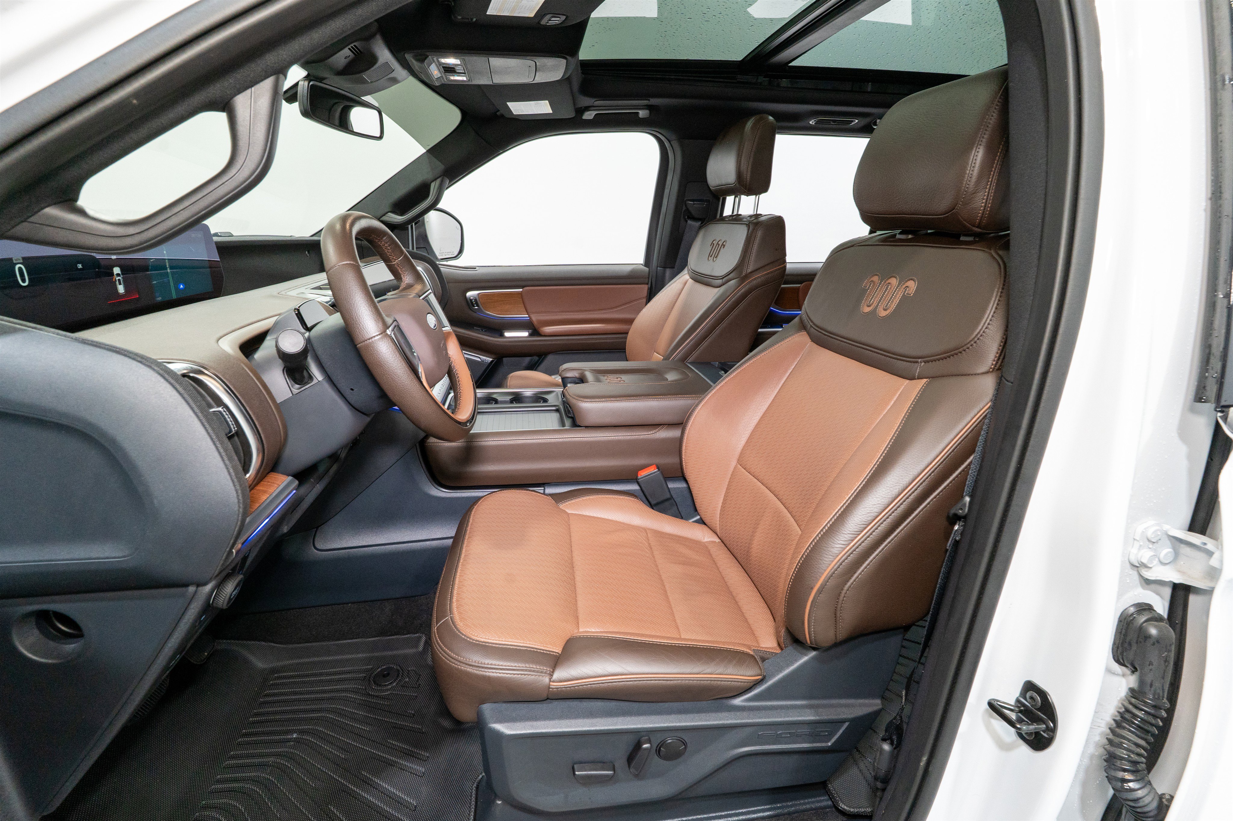 Used 2025 Ford Expedition Max King Ranch image 17