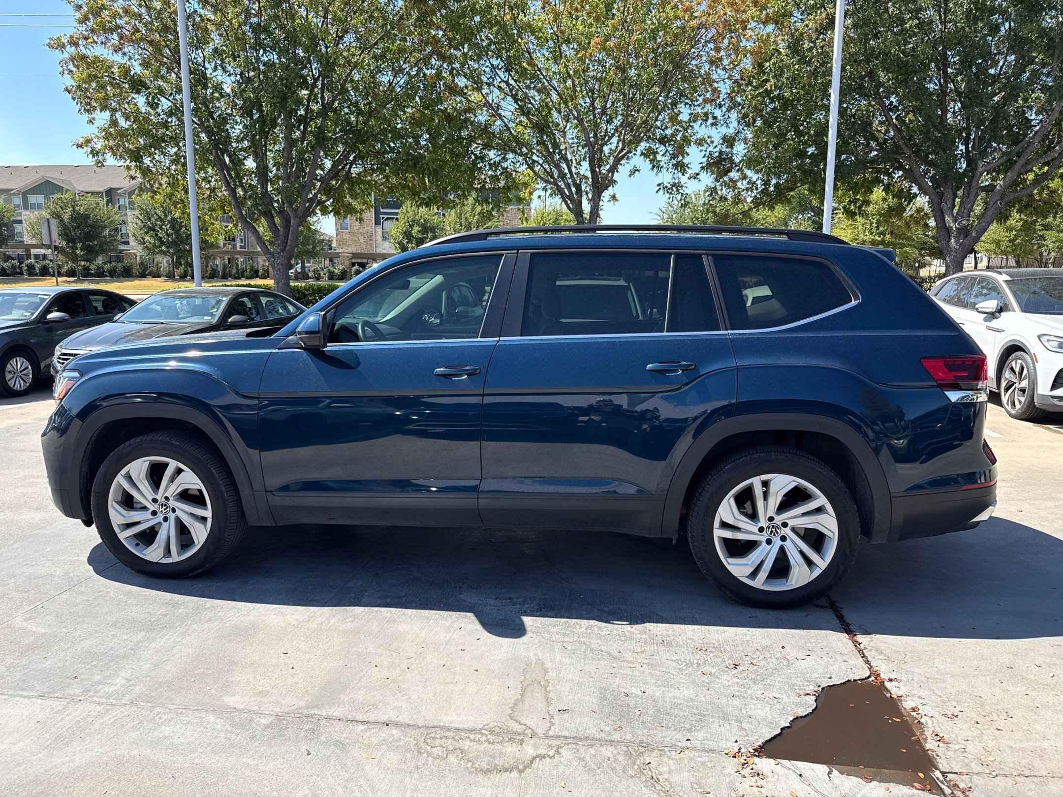 Used 2023 Volkswagen Atlas SE FWD image 7