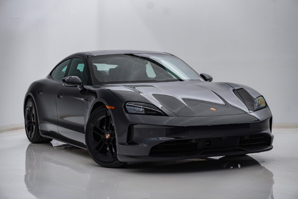 Certified 2025 Porsche Taycan AWD/4WD image 8