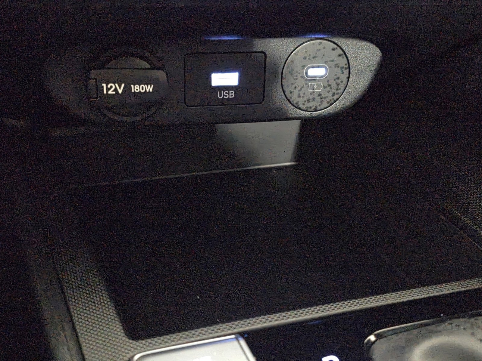 Certified 2025 Hyundai Elantra SE image 28