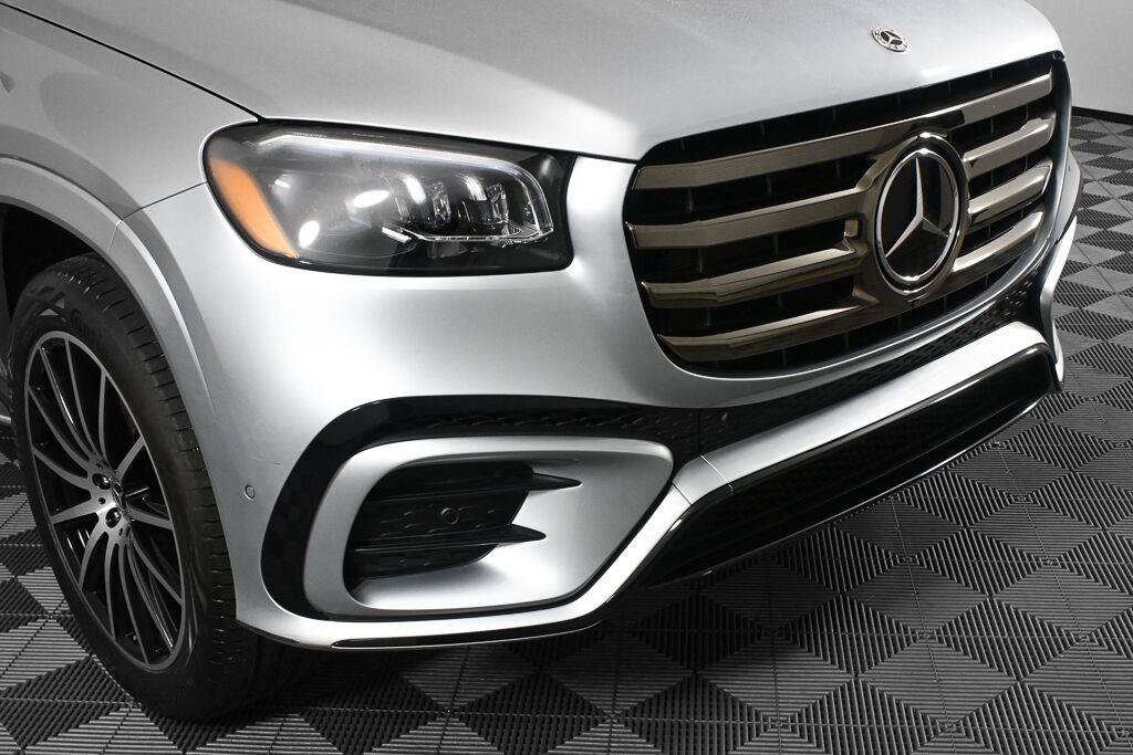 Certified 2026 Mercedes-Benz GLS 450 4MATIC image 36
