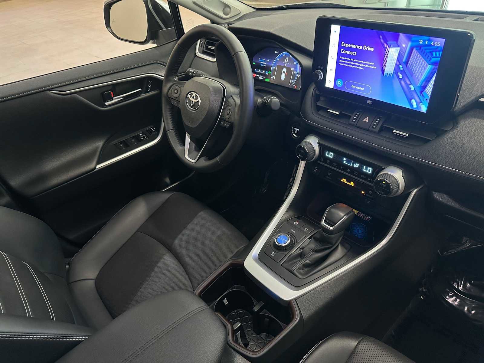 Used 2024 Toyota RAV4 Limited w/ Advanced Technology Package AWD/4WD image 43