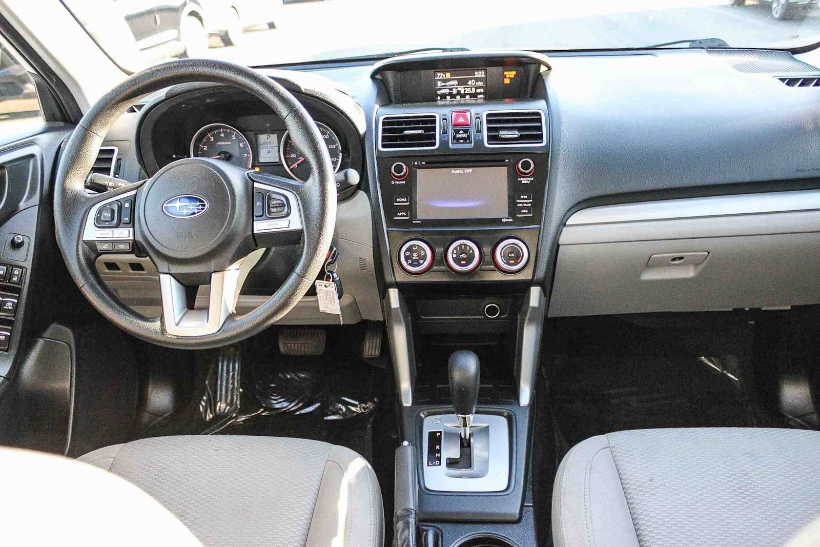 Used 2018 Subaru Forester 2.5i w/ Alloy Wheel Package image 12