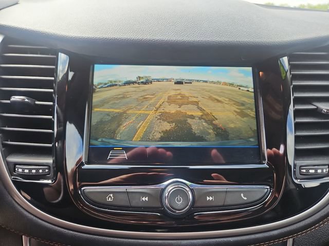 Used 2018 Chevrolet Trax LT w/ LT Convenience Package FWD image 21