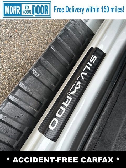 Used 2018 Chevrolet Silverado 1500 High Country image 38