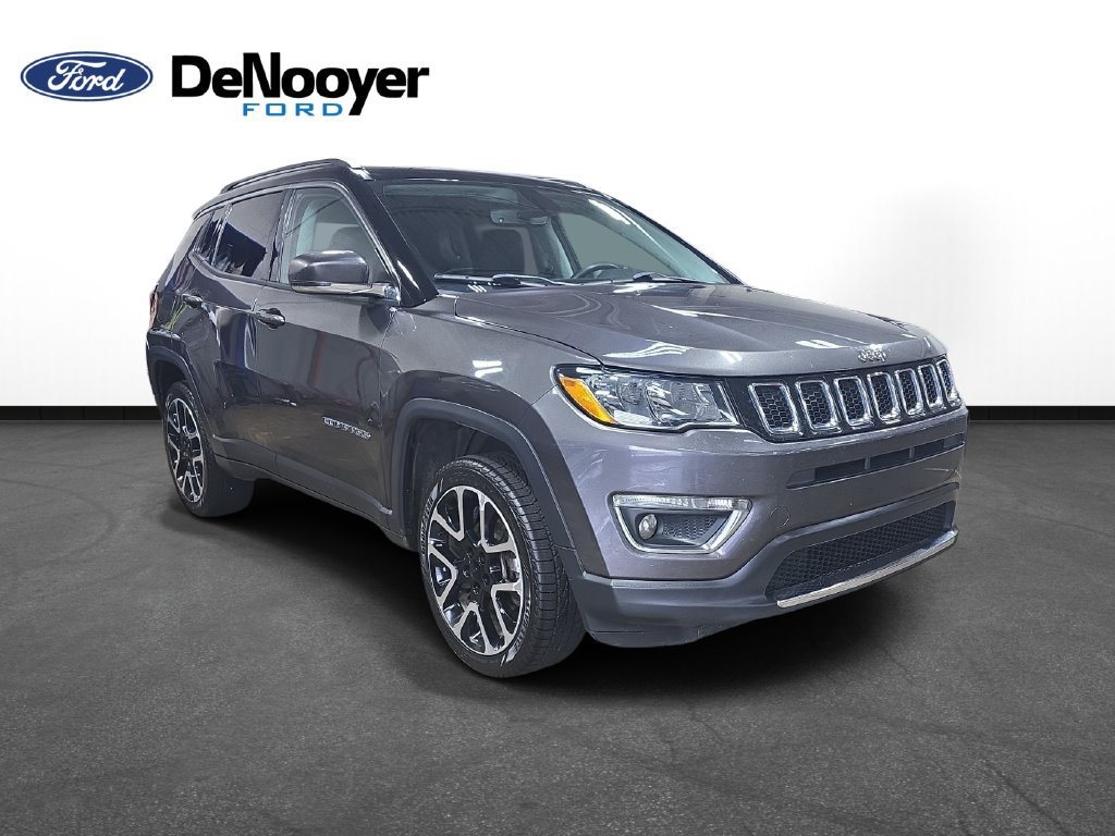 Used 2019 Jeep Compass Limited AWD/4WD image 3