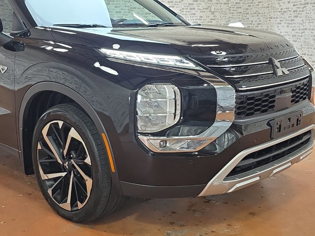 Used 2024 Mitsubishi Outlander SEL image 11