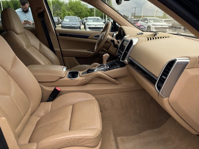Used 2013 Porsche Cayenne Diesel AWD/4WD image 16