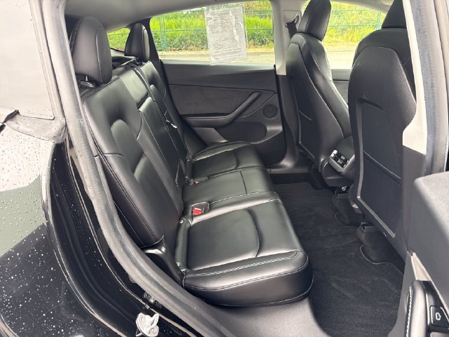 Used 2021 Tesla Model Y Long Range AWD/4WD image 12