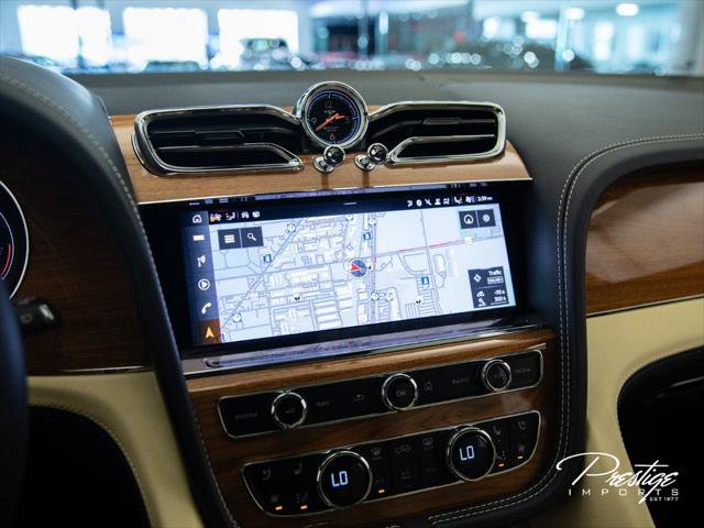 Used 2023 Bentley Bentayga Extended Wheelbase AWD/4WD image 47
