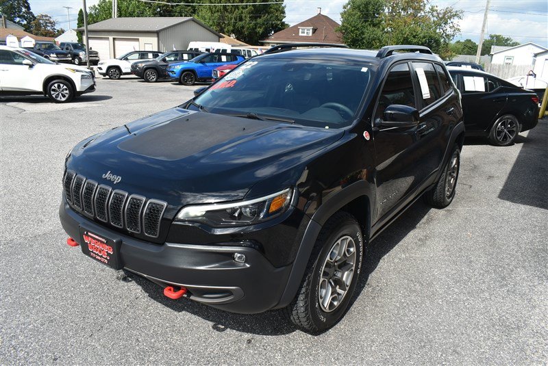 Used 2022 Jeep Cherokee Trailhawk w/ Comfort/Convenience Group AWD/4WD image 7