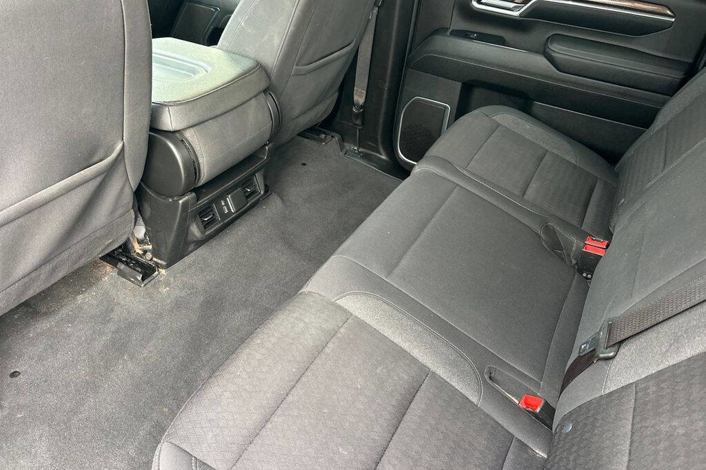 Used 2024 Chevrolet Silverado 2500 LT image 12