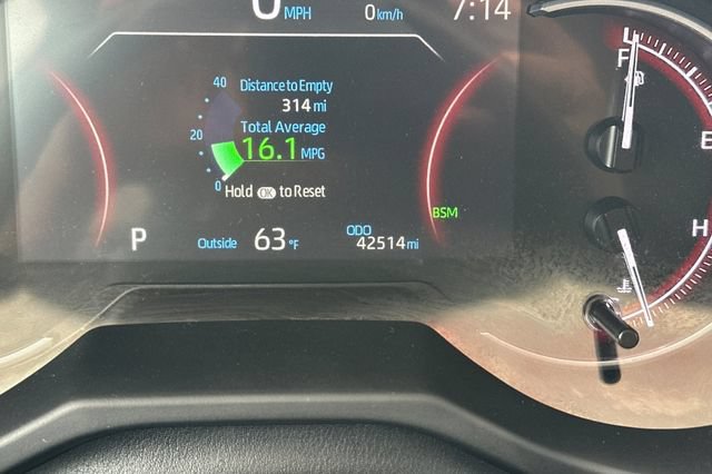 Certified 2024 Toyota RAV4 XLE FWD image 32