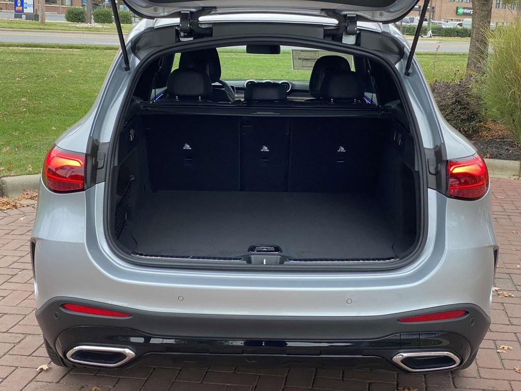 Certified 2025 Mercedes-Benz GLC 300 4MATIC image 16