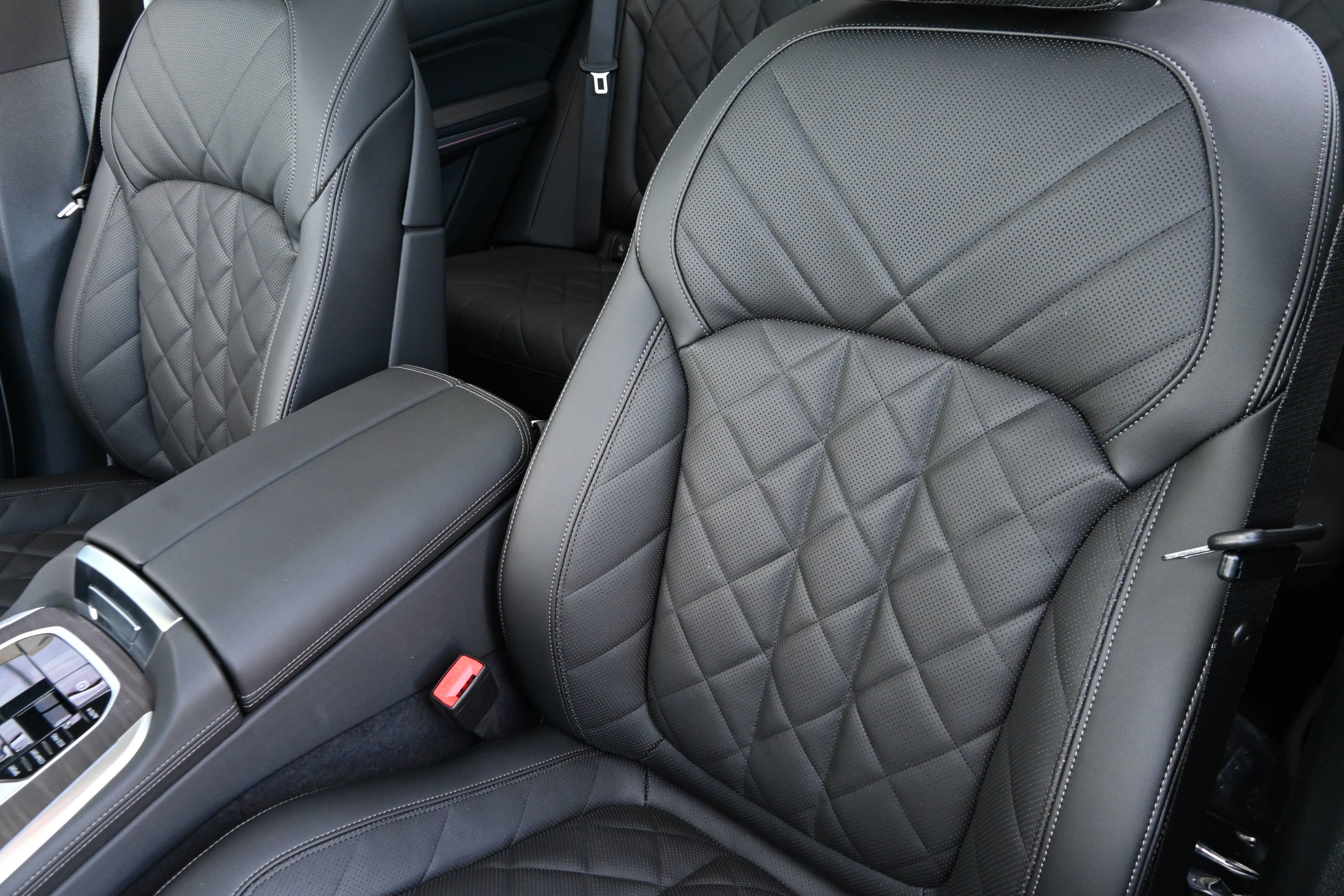 New 2026 BMW X5 sDrive40i RWD image 10