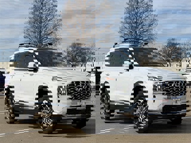 Used 2022 Hyundai Santa Fe SEL w/ Convenience + Premium Package image 2