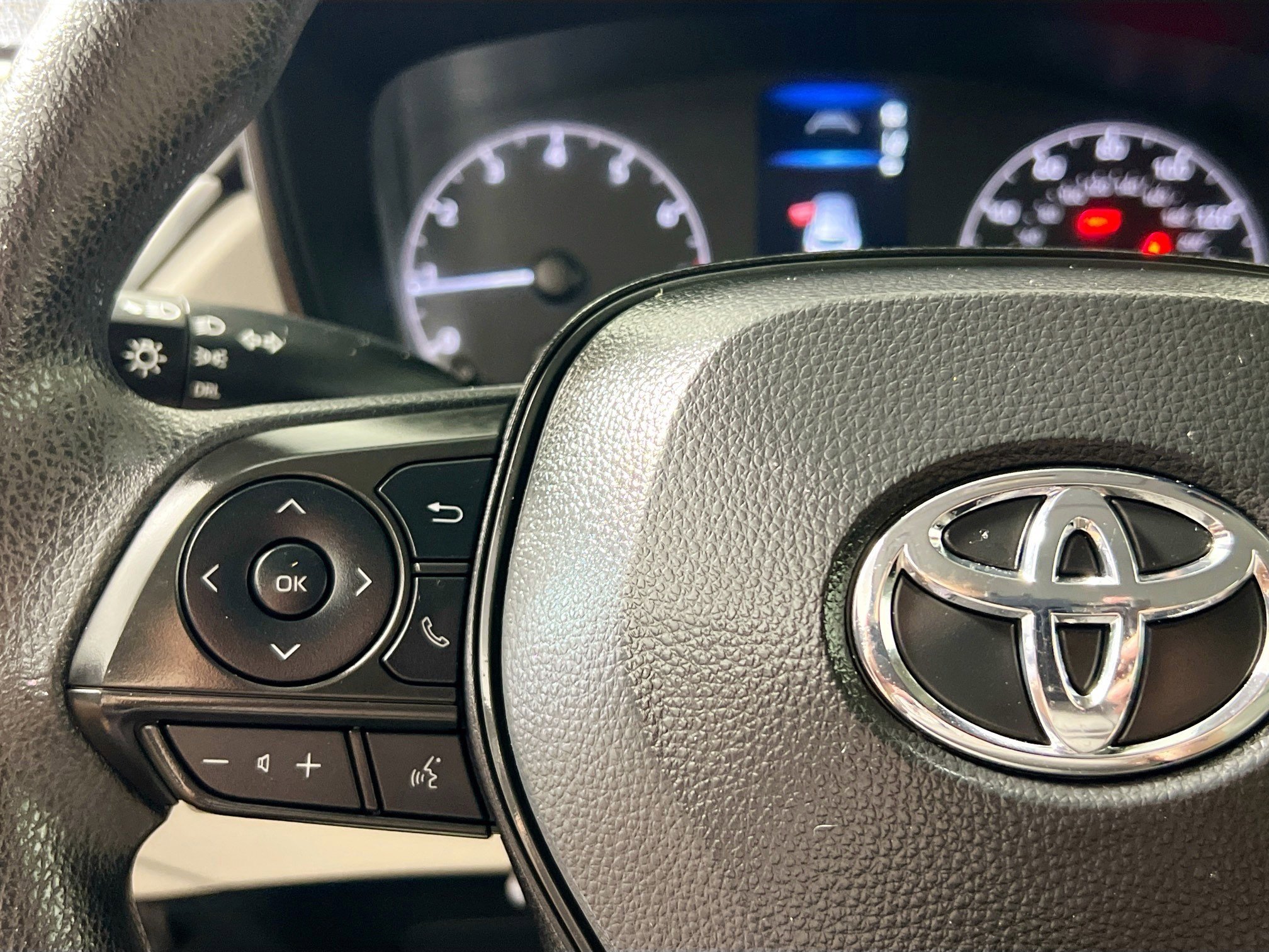 Used 2024 Toyota Corolla Cross L FWD image 18