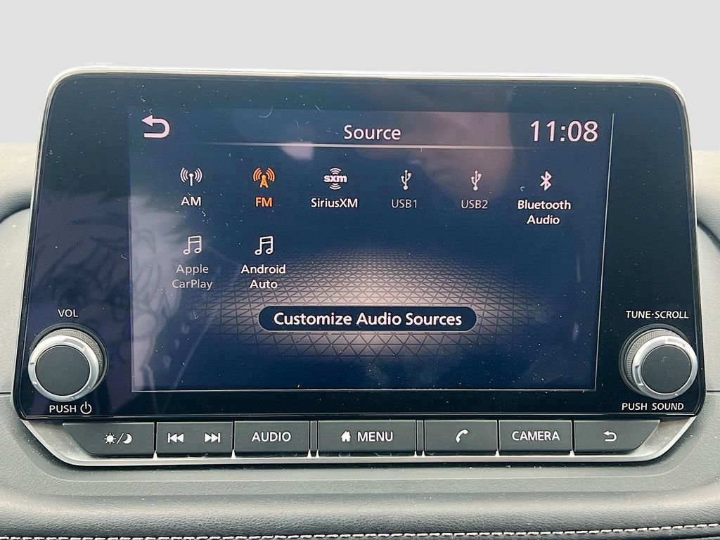 Used 2025 Nissan Rogue SV image 16