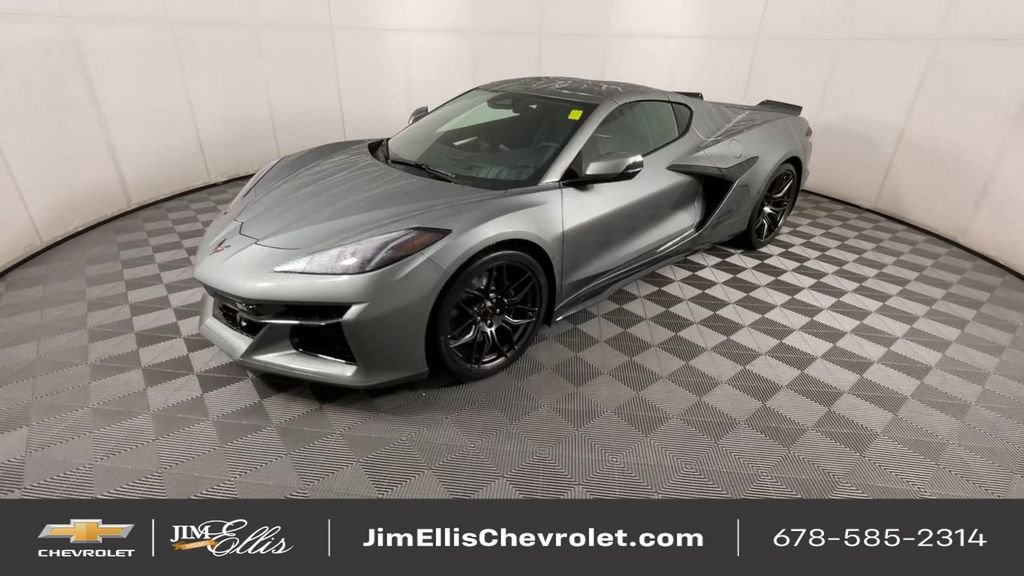 Used 2024 Chevrolet Corvette Z06 image 4