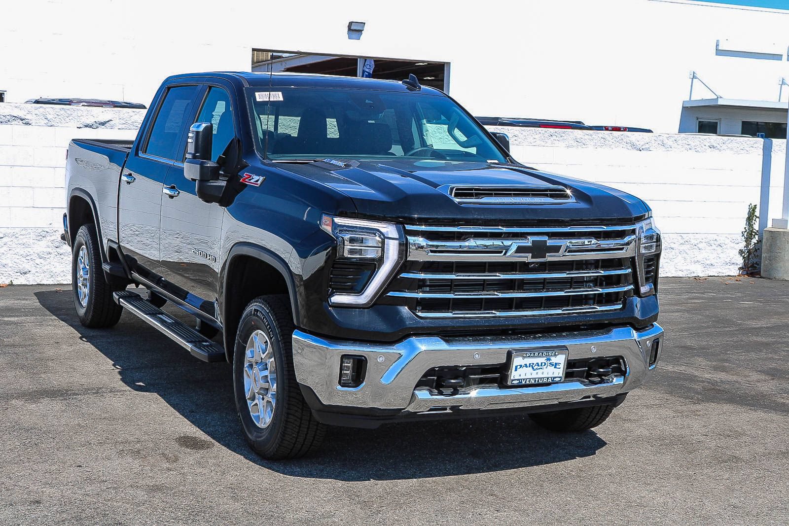 New 2026 Chevrolet Silverado 2500 LTZ w/ LTZ Plus Package AWD/4WD image 3