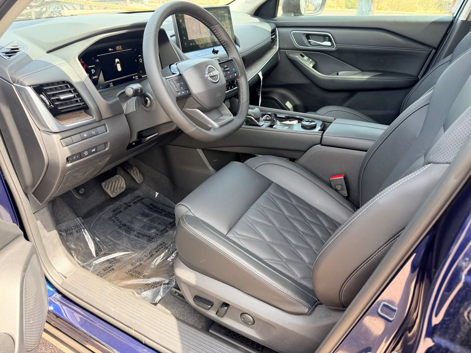 New 2026 Nissan Rogue Platinum w/ Platinum Premium Package AWD/4WD image 13