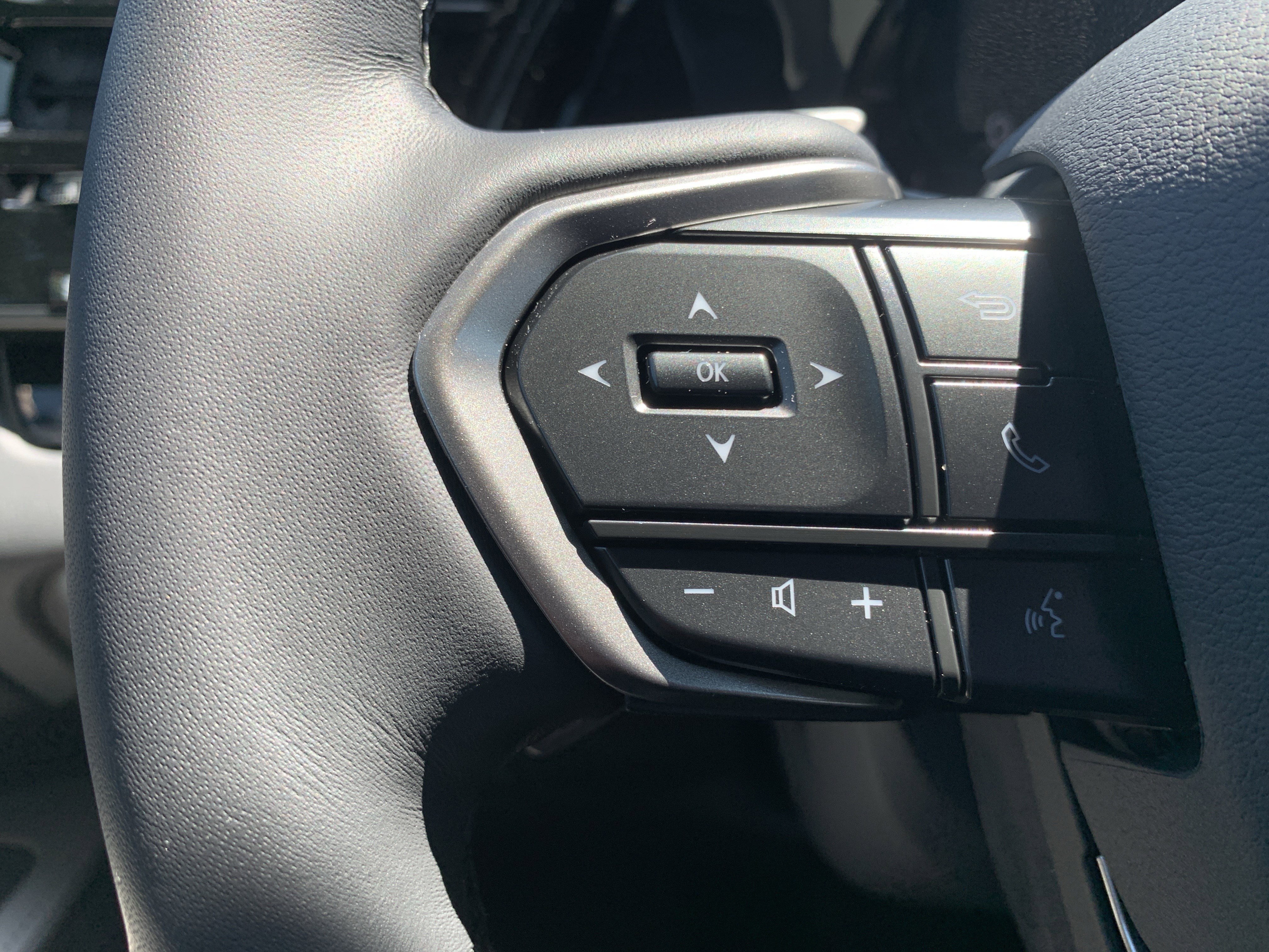 Used 2026 Lexus RX 350h w/ Convenience Package AWD/4WD image 19