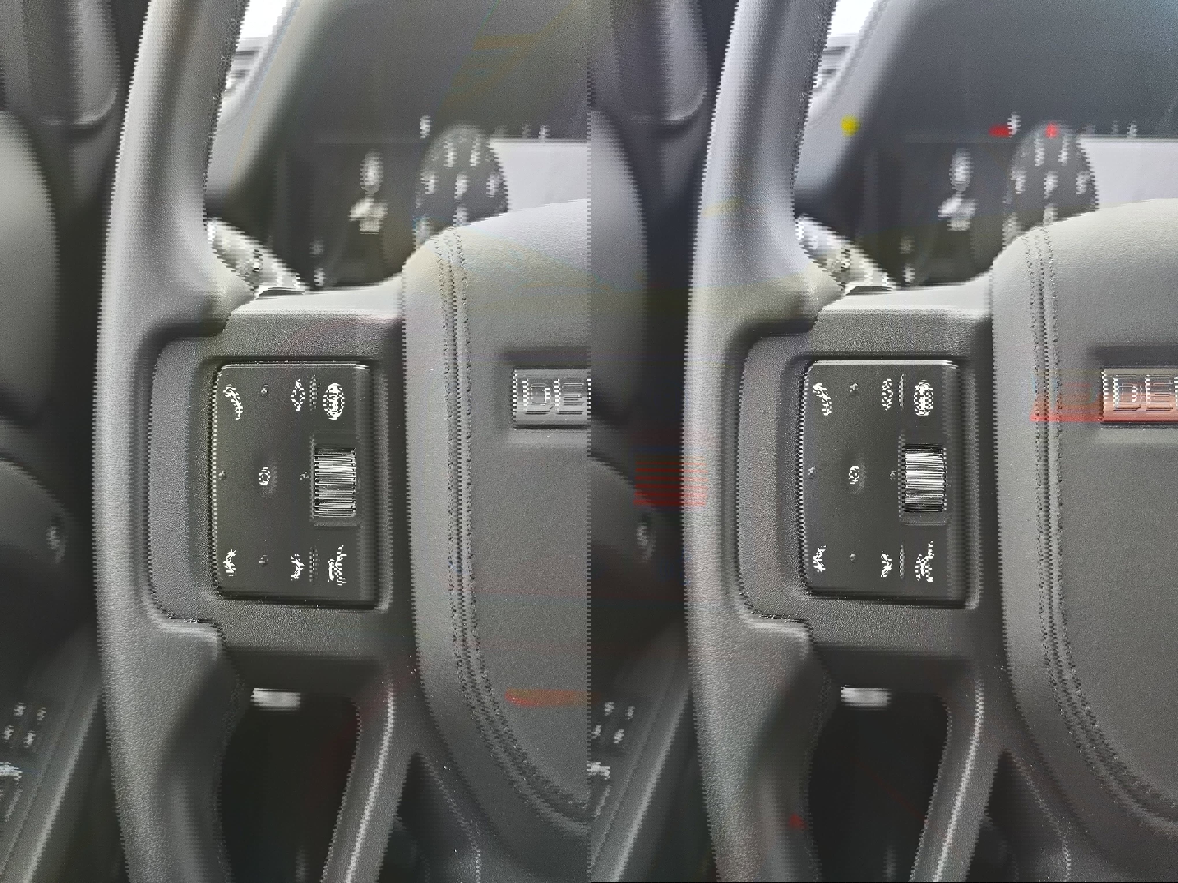 Certified 2025 Land Rover Defender 110 V8 image 16