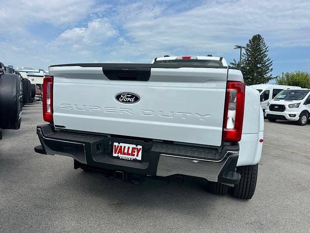 New 2027 Ford F350 XL w/ XL Chrome Package AWD/4WD image 5
