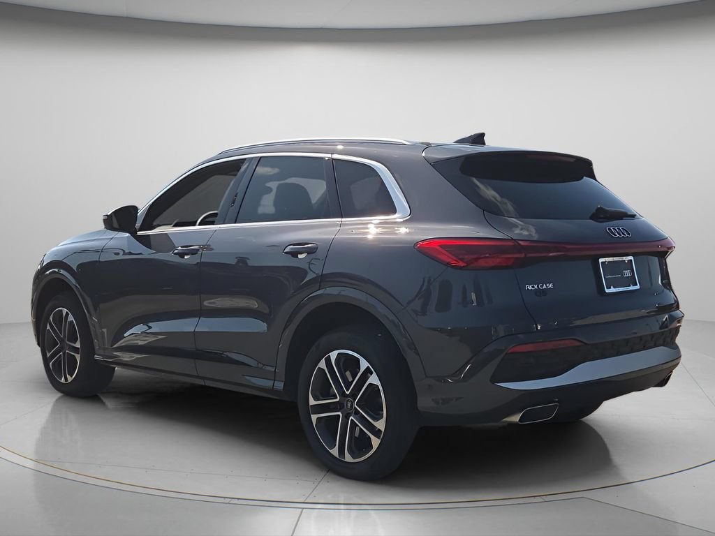 Certified 2025 Audi Q5 Premium w/ Convenience Package AWD/4WD image 6