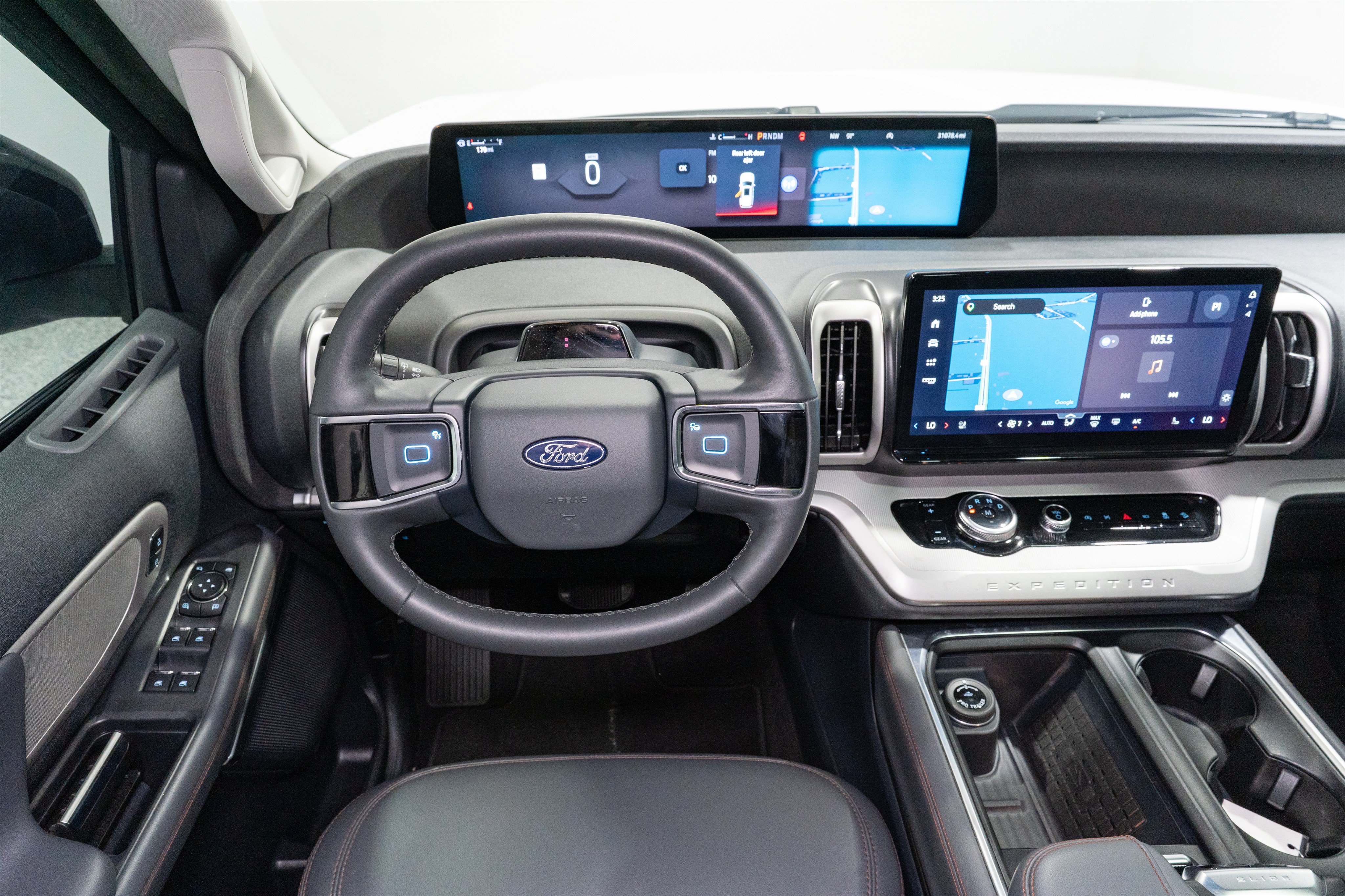 Used 2025 Ford Expedition Active AWD/4WD image 11