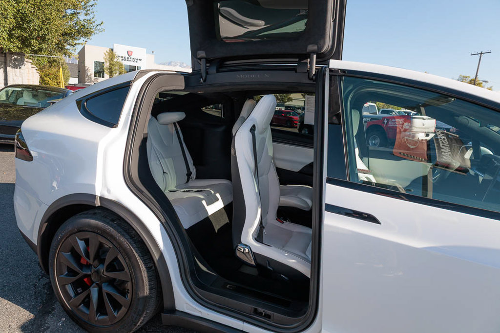 Used 2023 Tesla Model X Plaid AWD/4WD image 6