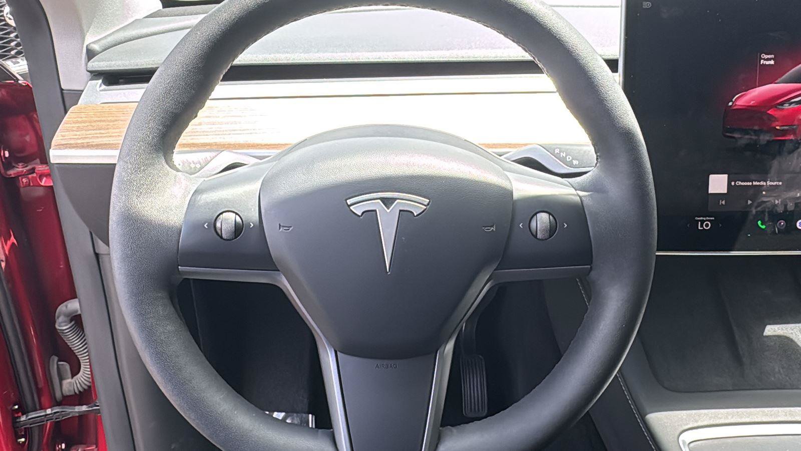 Used 2024 Tesla Model Y Long Range AWD/4WD image 9