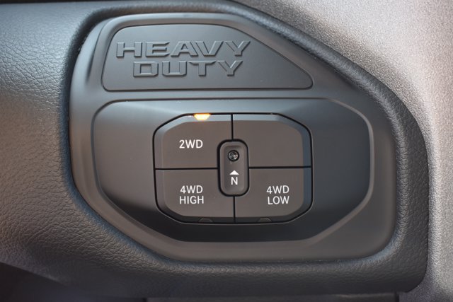 New 2026 RAM 2500 Tradesman w/ Chrome Appearance Group AWD/4WD image 25