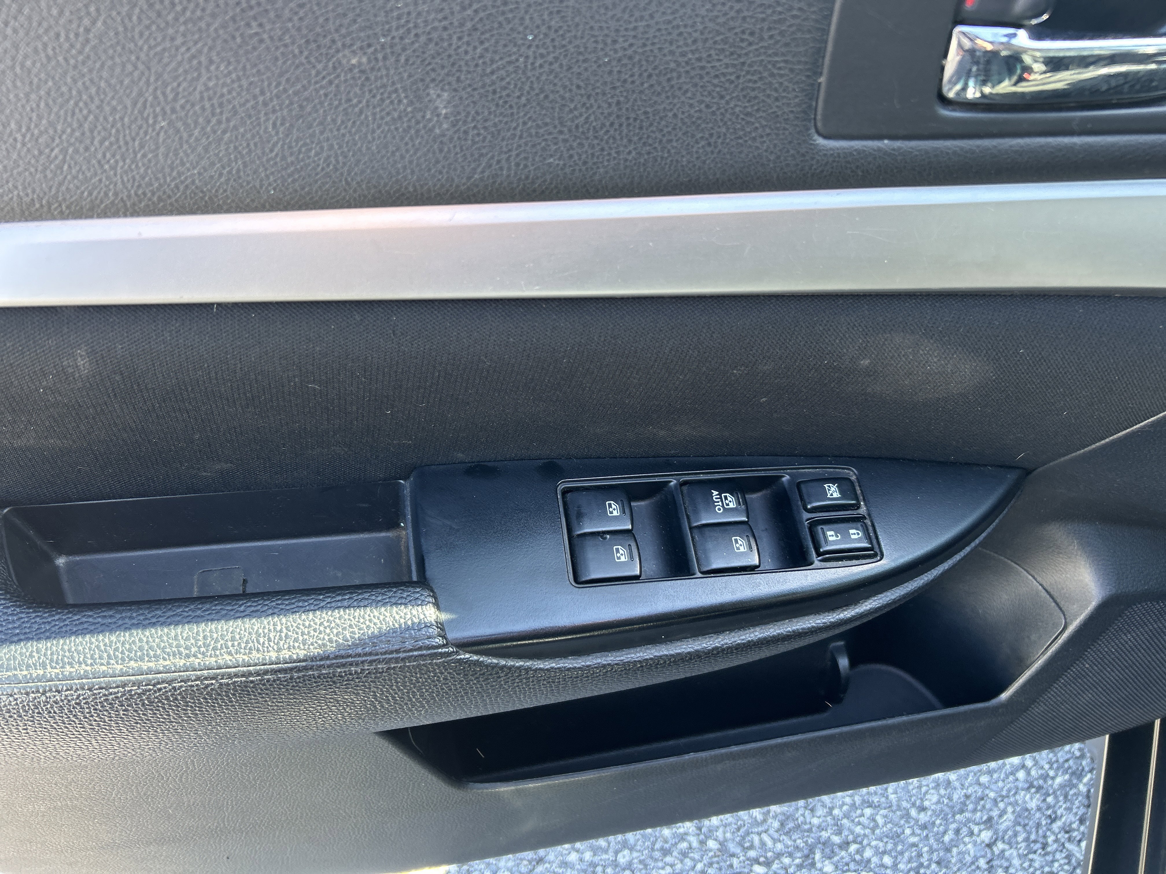 Used 2014 Subaru Outback 2.5i Premium w/ Accessory Value Package (OYS) image 21