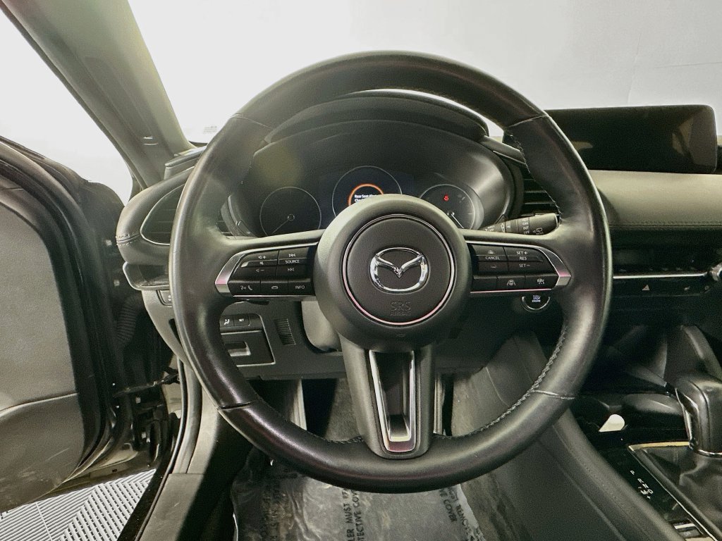 Used 2024 MAZDA MAZDA3 Hatchback w/Premium Plus Pkg AWD/4WD image 16