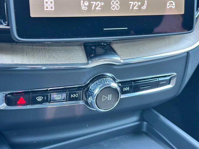 New 2026 Volvo XC60 T8 Plus w/ Protection Package Premier AWD/4WD image 20
