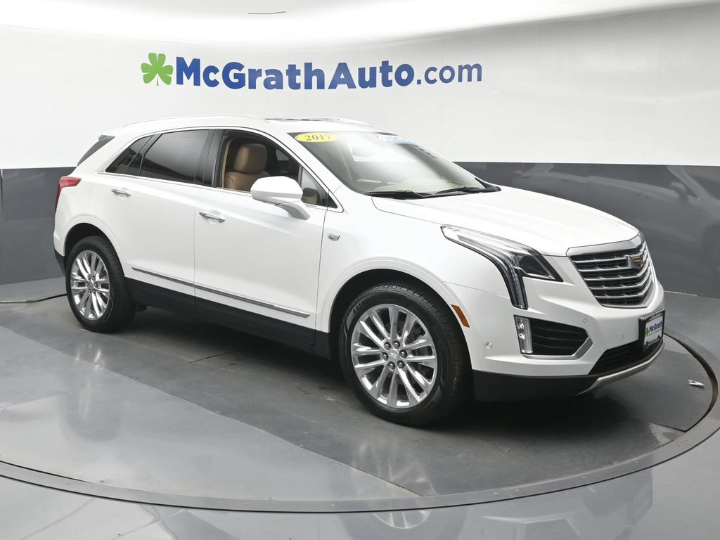 Used 2017 Cadillac XT5 Platinum w/ Driver Assist Package AWD/4WD image 2