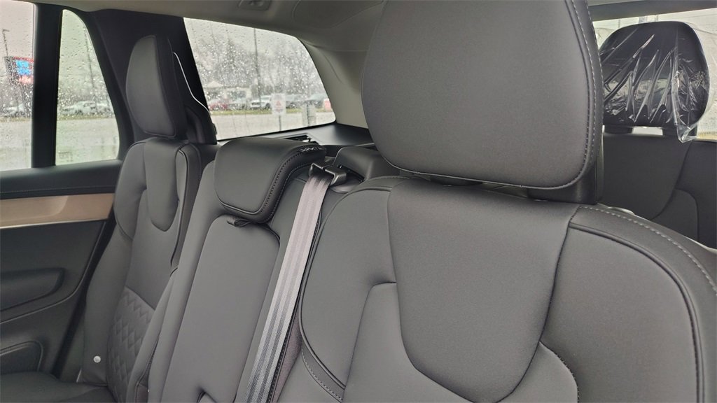 New 2026 Volvo XC90 T8 Plus w/ Protection Package Premier image 29