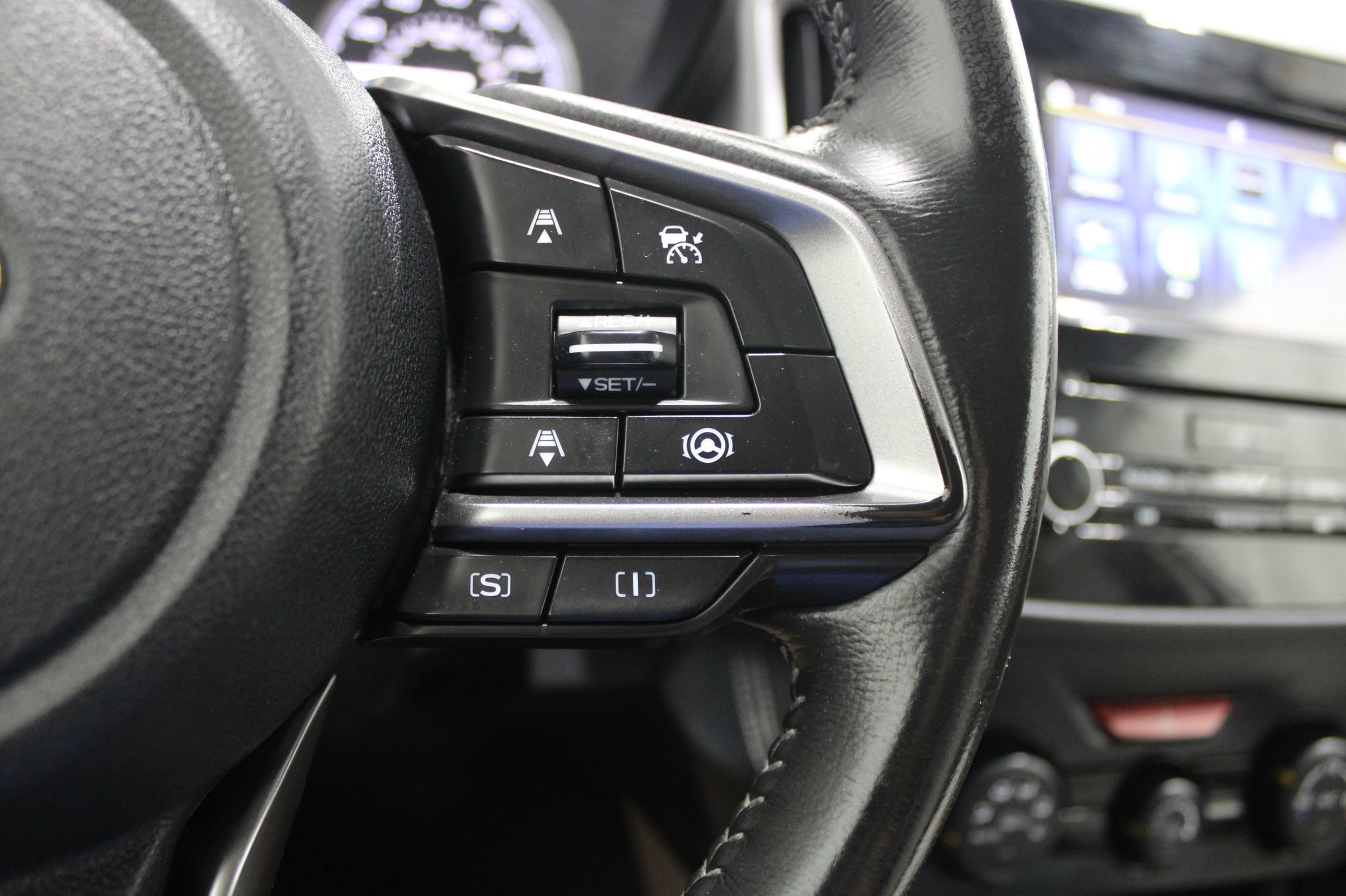 Used 2023 Subaru Forester Premium AWD/4WD image 40