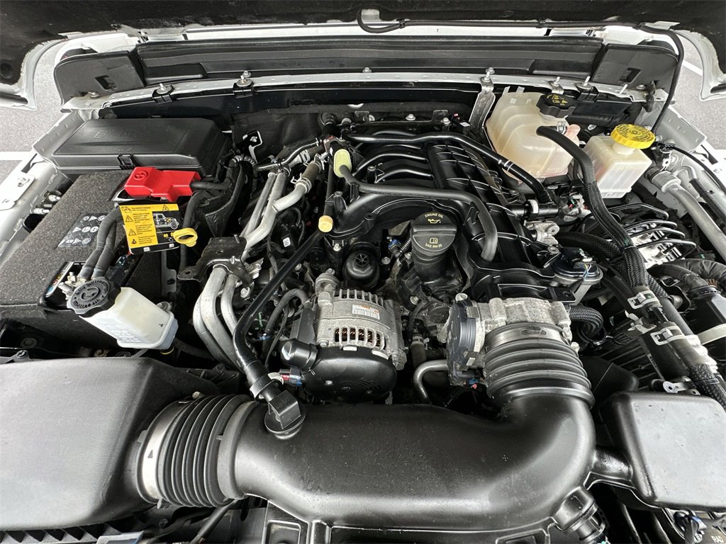 Used 2021 Jeep Gladiator Sport image 25