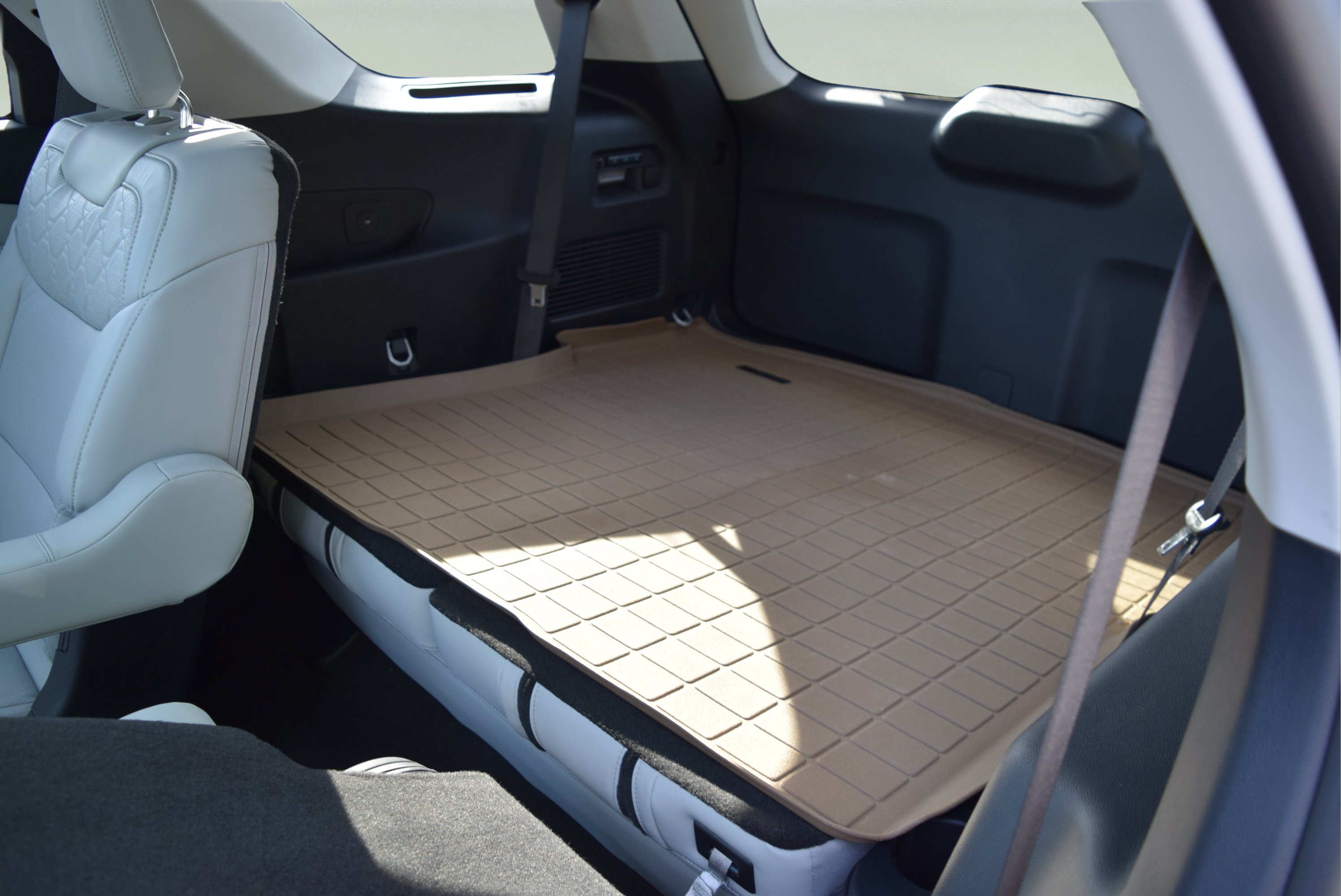 Used 2026 Ford Explorer Platinum w/ LUX Leather Package AWD/4WD image 10