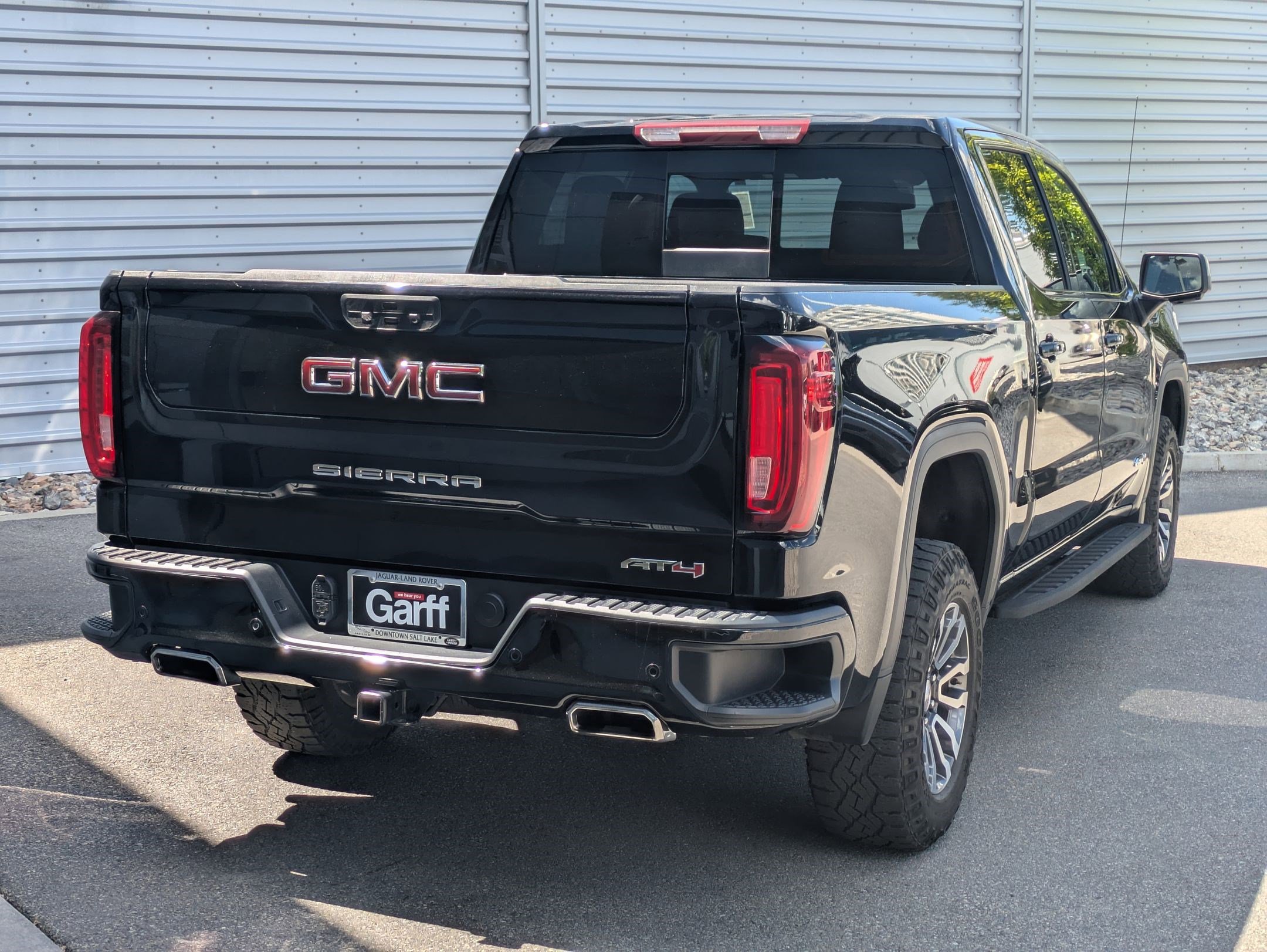 Used 2022 GMC Sierra 1500 AT4 w/ AT4 Premium Package AWD/4WD image 5