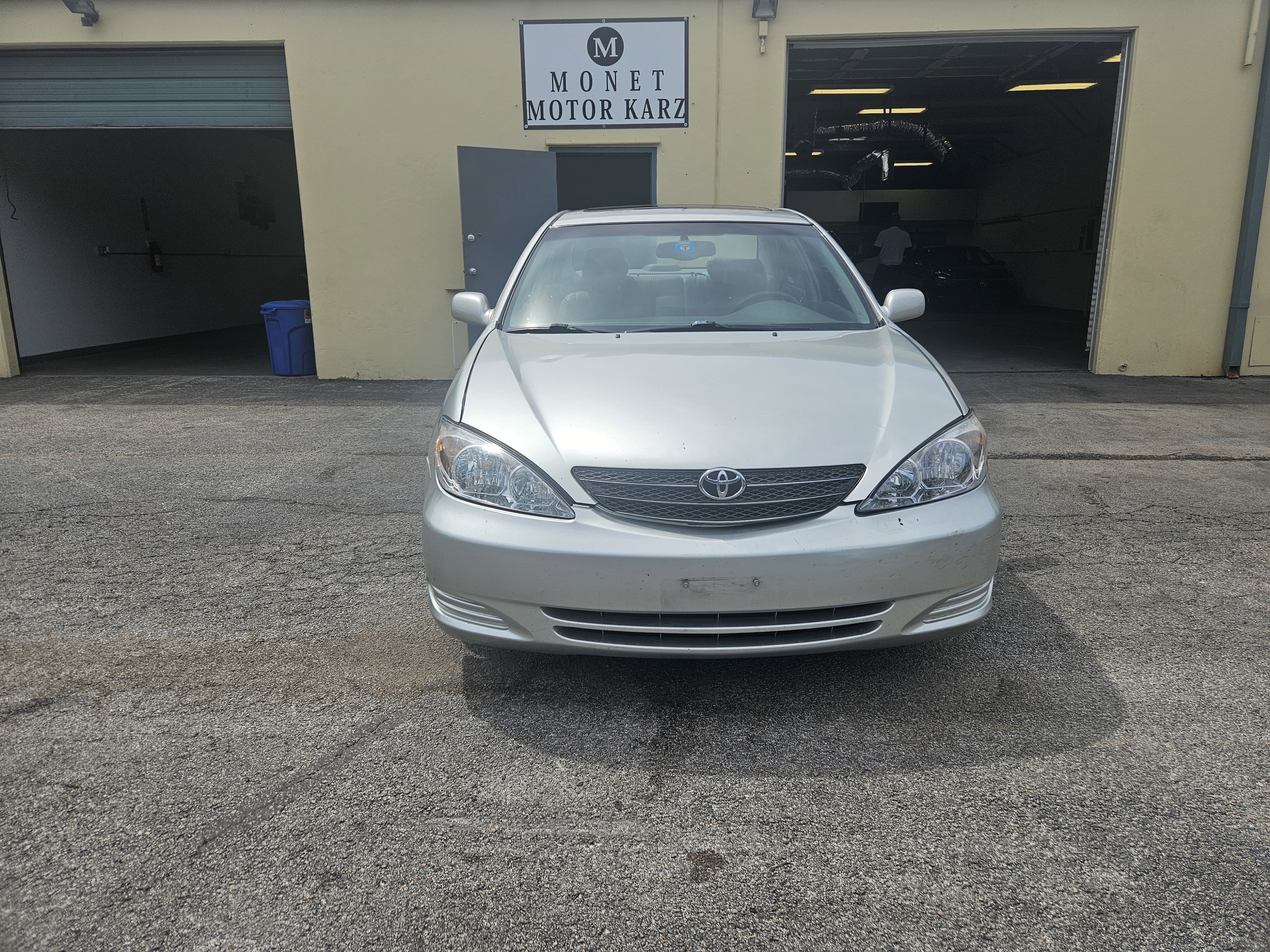 Used 2002 Toyota Camry LE FWD image 1
