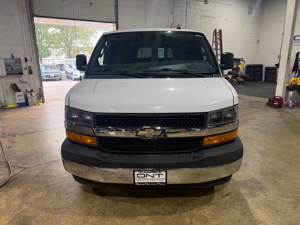 Used 2019 Chevrolet Express 3500 LT w/ LT Preferred Equipment Group RWD image 2