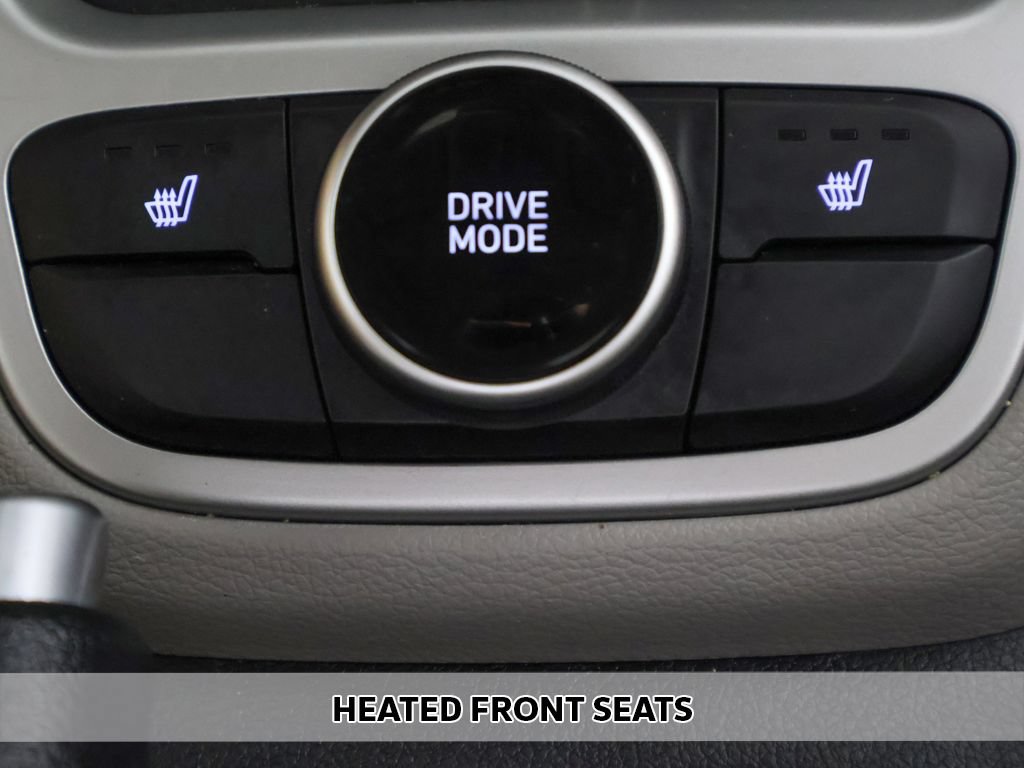 Certified 2026 Hyundai Venue SEL FWD image 5