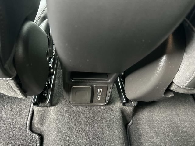 Used 2022 Buick Encore GX Essence w/ Advanced Technology Package AWD/4WD image 23